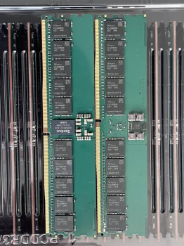 DRAM 및 NAND 플래시 공급 강화: 대량 가맹점 재고 급증, DDR 메모리 가격 상승 주기 진입